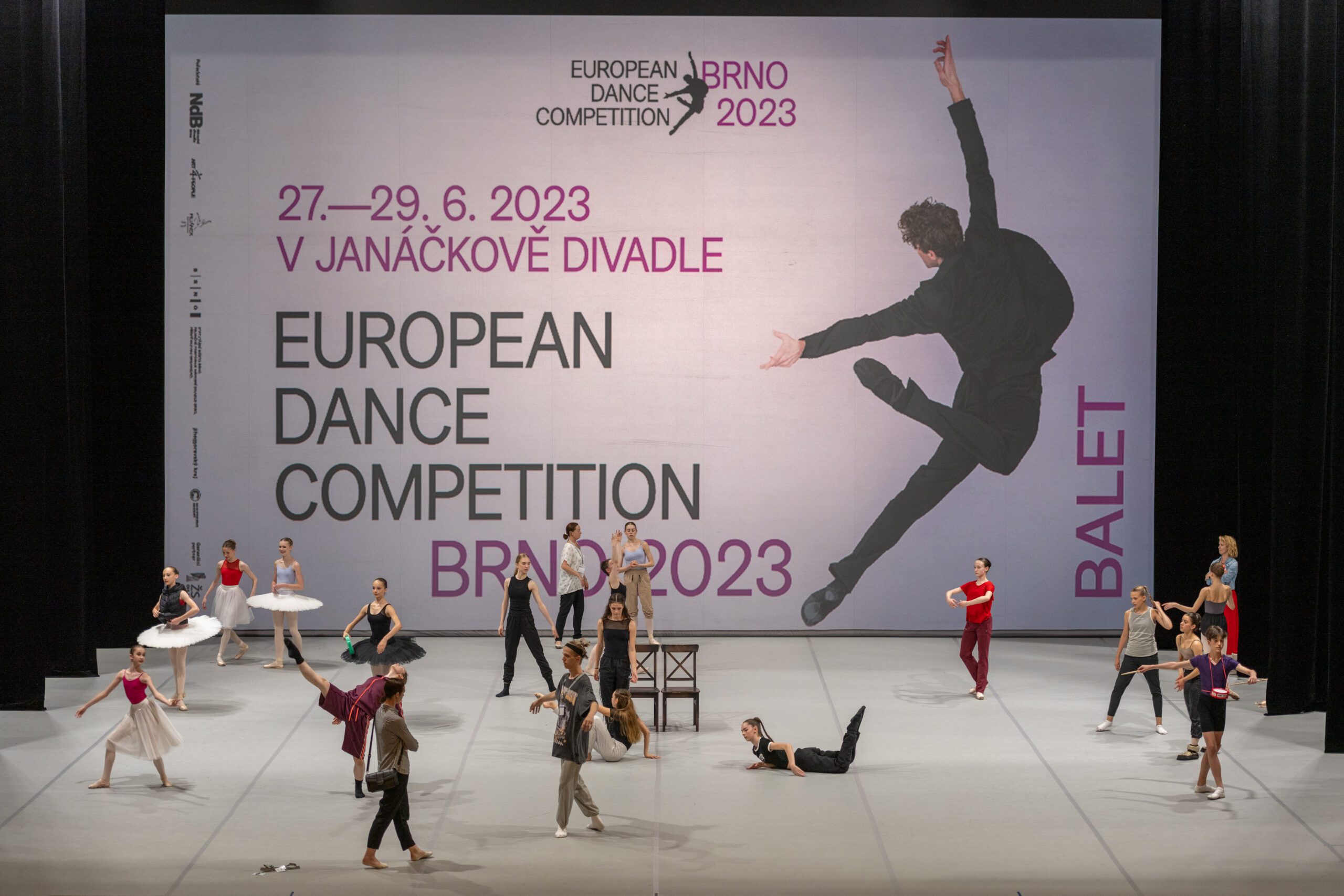 V prvním ročníku soutěže European Dance Competition Brno získalo ocenění 21 juniorských tanečníků ze střední Evropy