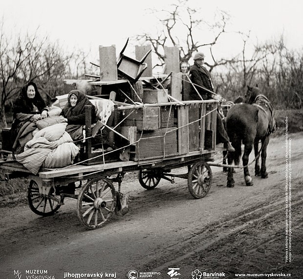DONUCENI ODEJÍT – vystěhování Drahanska 1940–1945