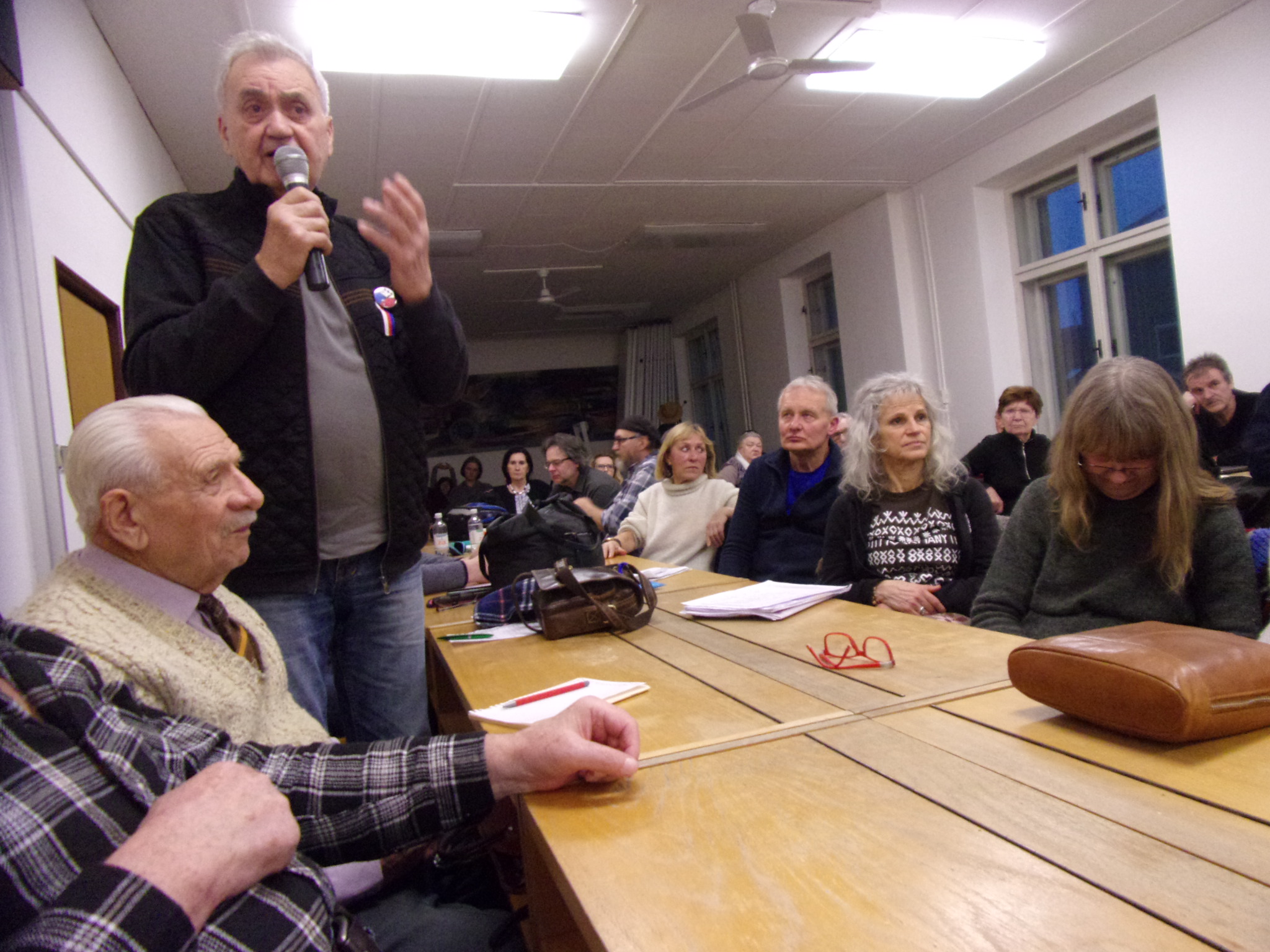 Úhory v ČR a tlumení výroby potravin je zločin!