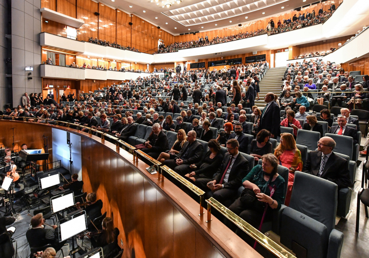 Světová opera v Brně: Sezonu NdB ovládnou Mistři pěvci norimberští v režii Laurenta Pellyho…