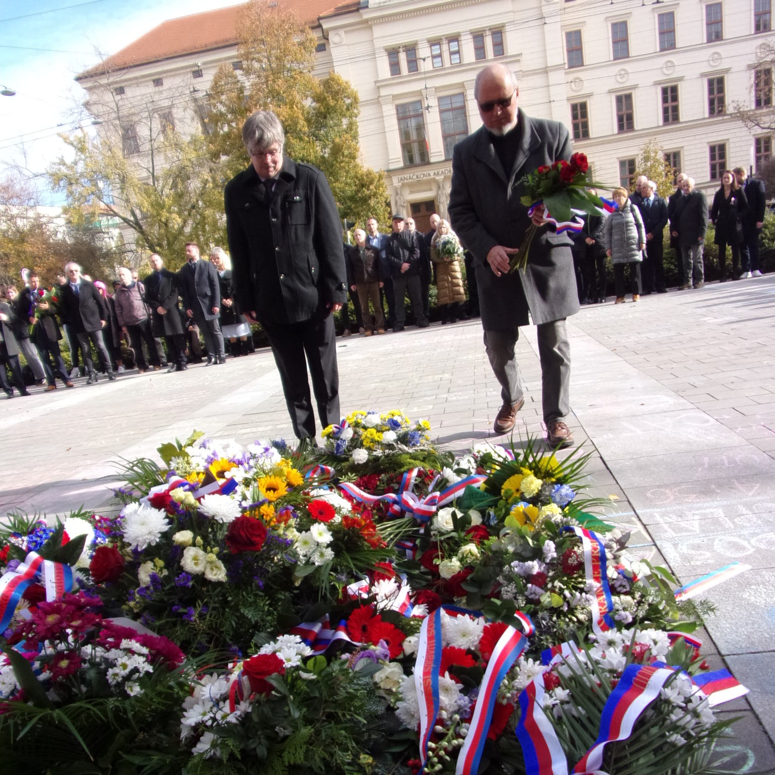 Položili jsme kytici k pomníku TGM